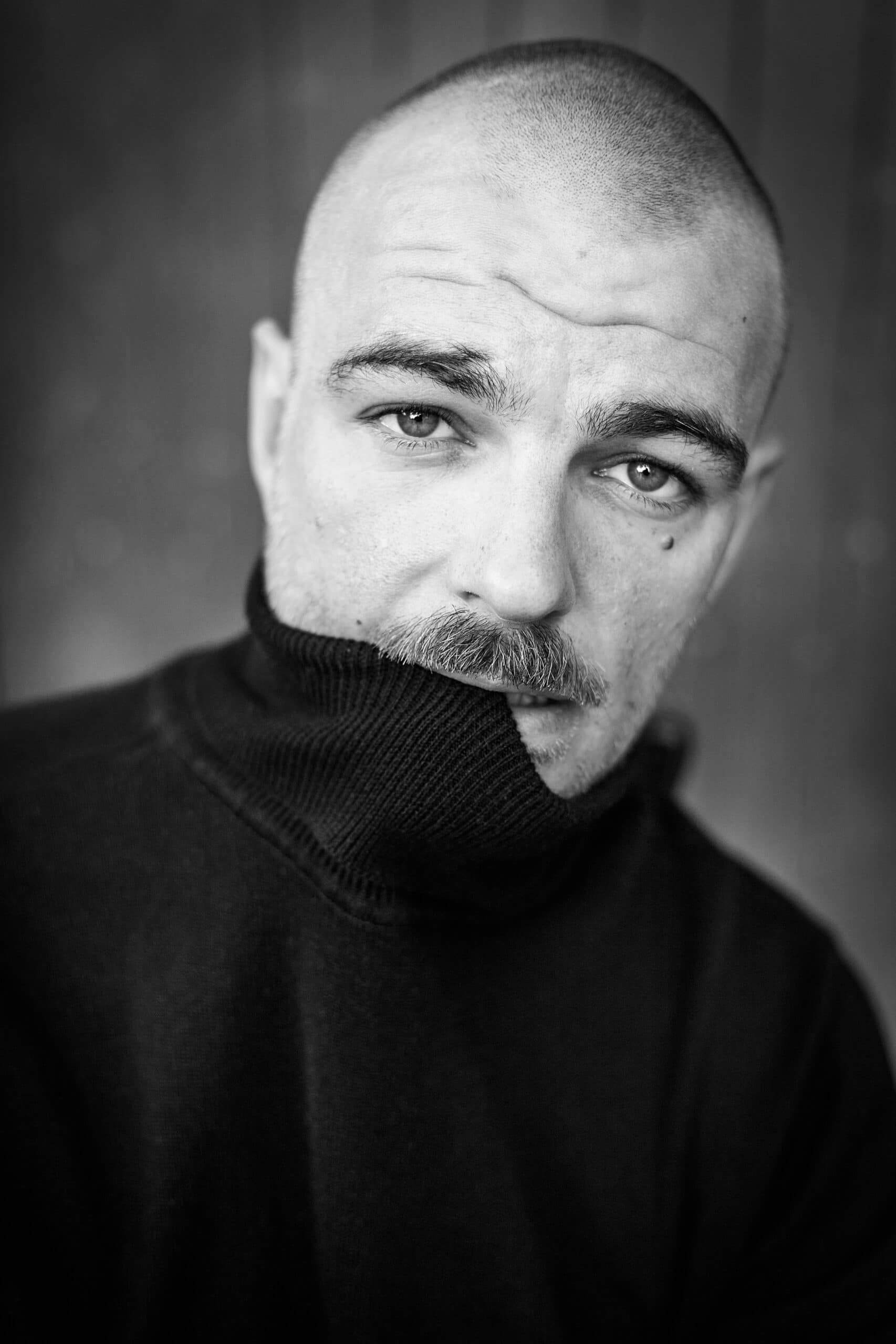 André Rohde Schauspieler actor mustache | © Iljia Mess